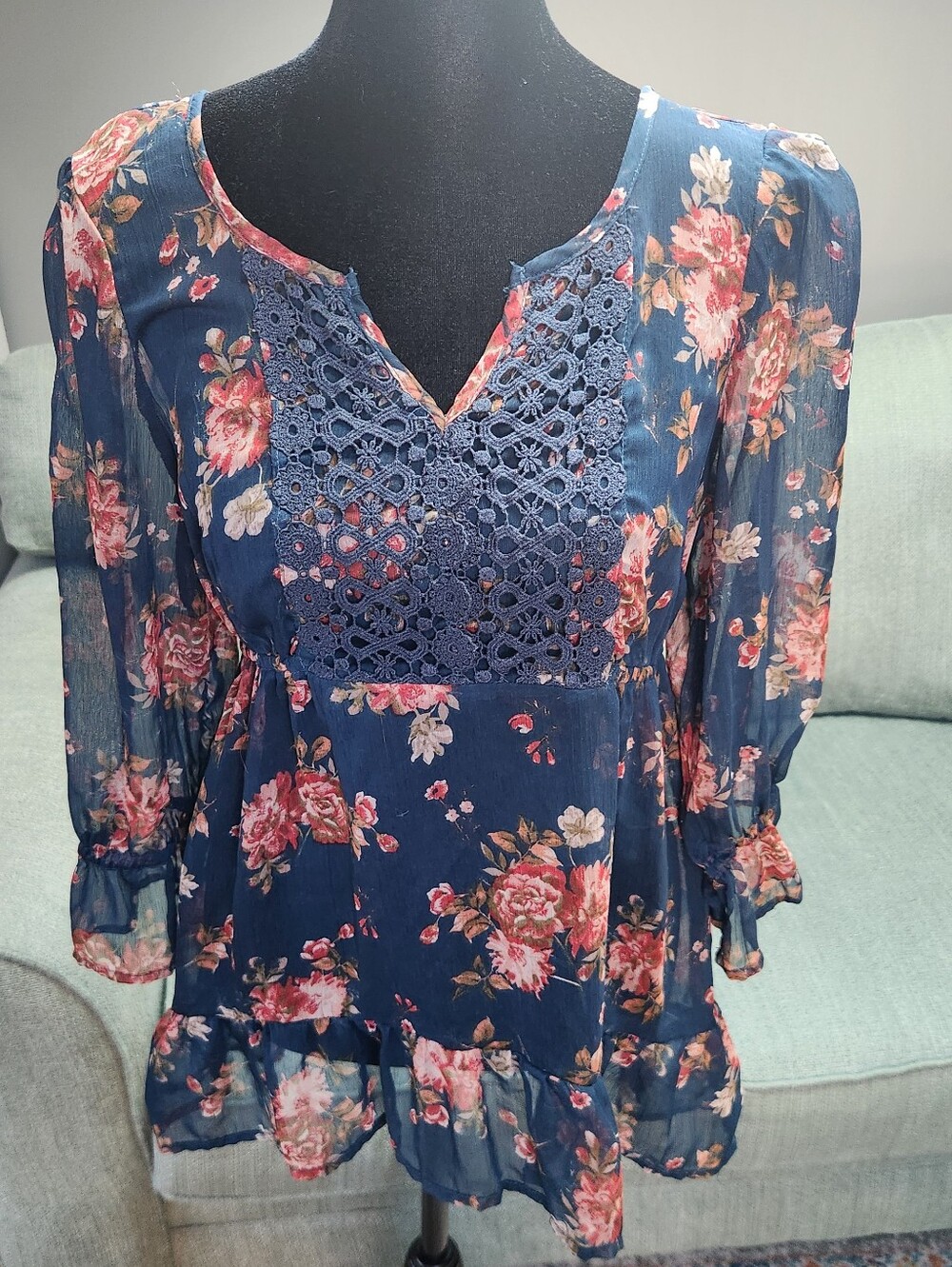 Decree Navy Floral Crochet-Front Peasant Top Medium Boho Pretty